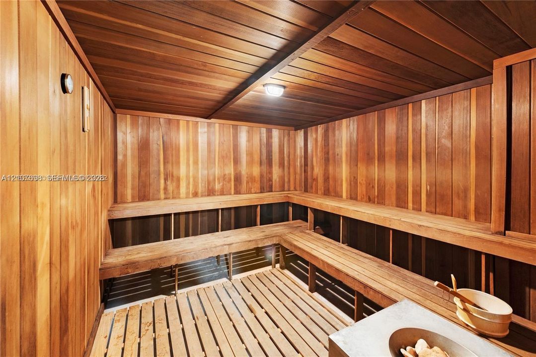 В аренду: $4,295 (2 спален, 2 ванн, 1122 Квадратных фут)