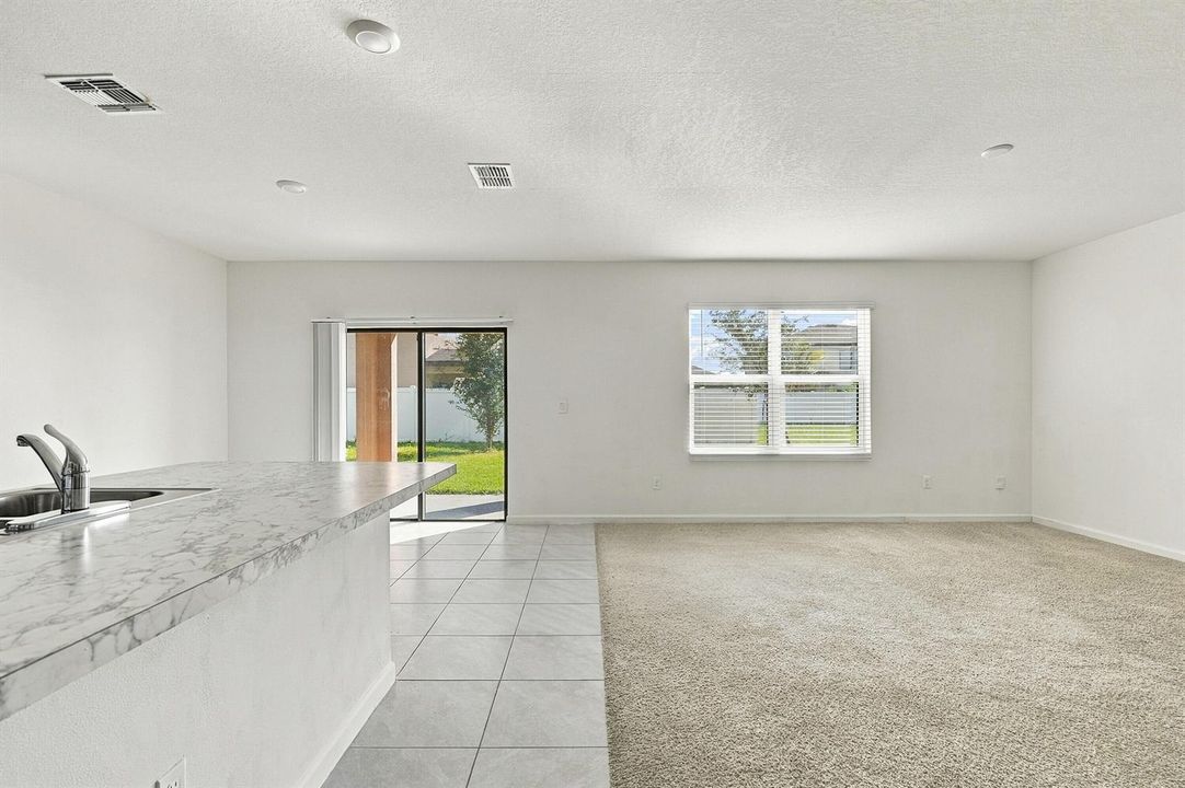 05_living room