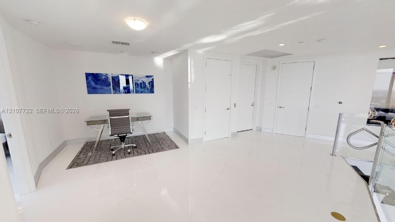 For Rent: $26,000 (3 beds, 4 baths, 3130 Square Feet)