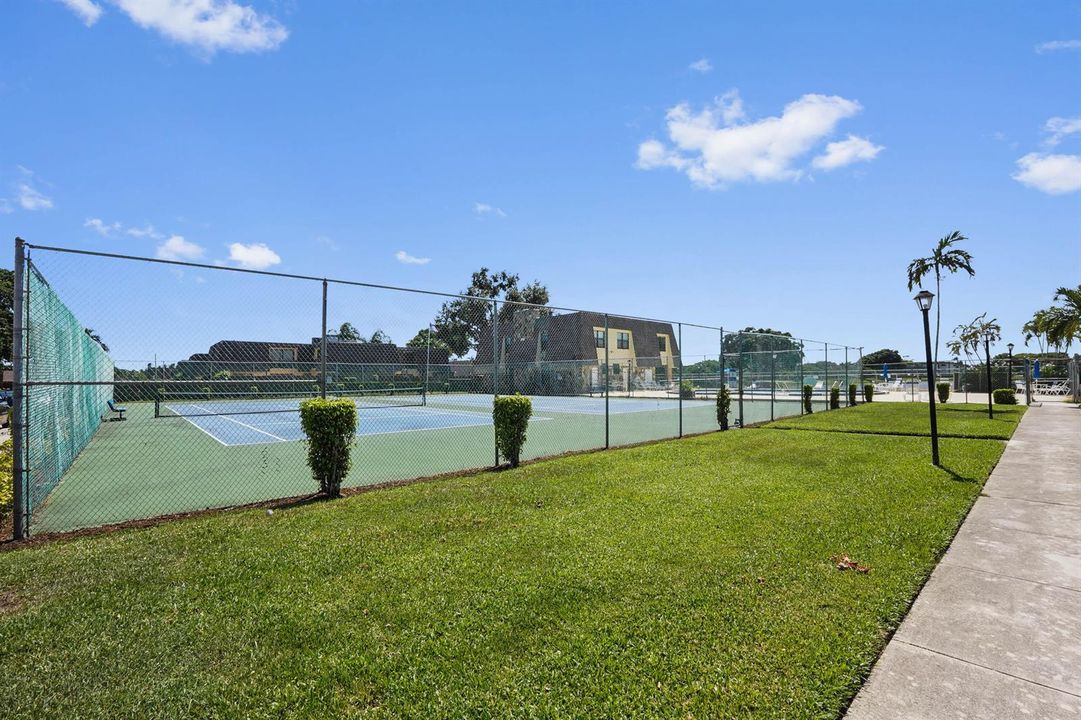 23 Tennis 01