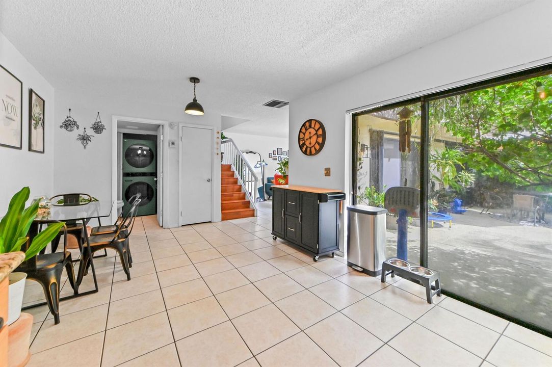 14 Dining room 01