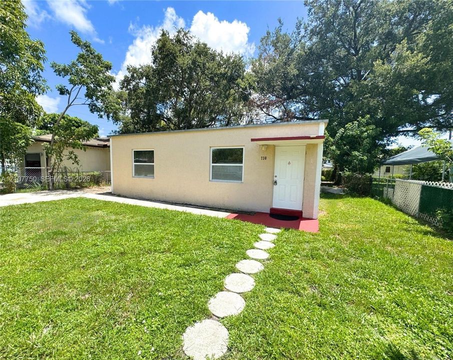 En Renta: $1,995 (2 camas, 1 baños, 800 Pies cuadrados)