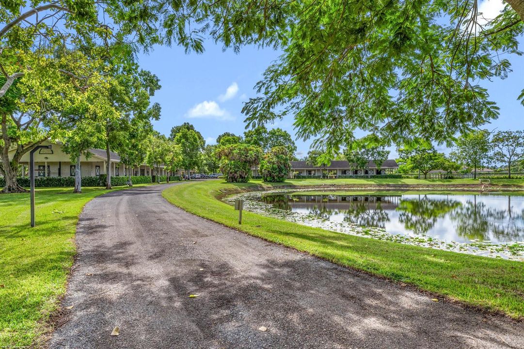 5110 S Shore Blvd 012