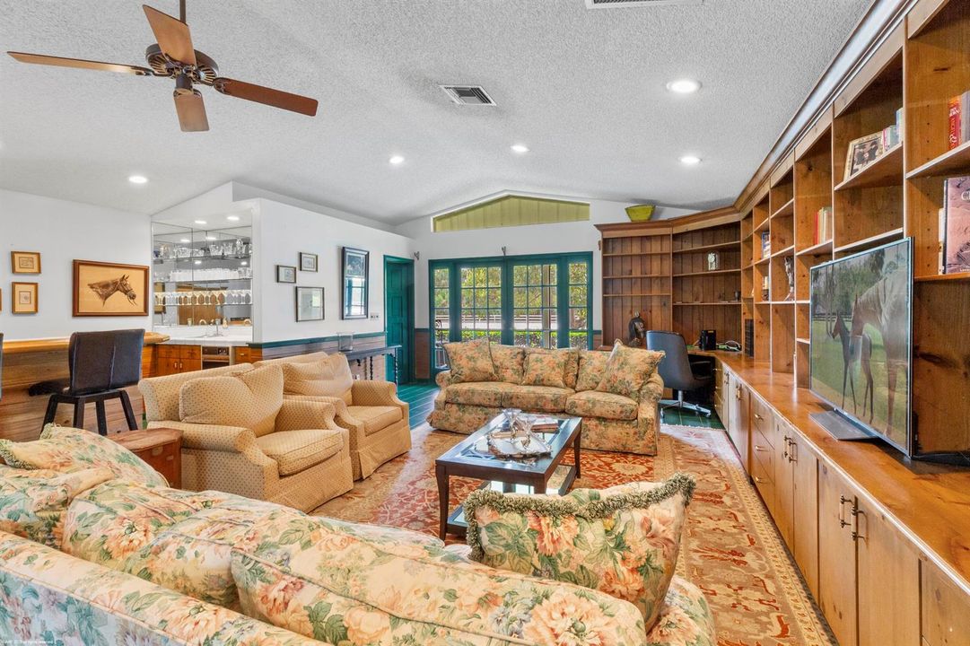 5110 S Shore Blvd 019