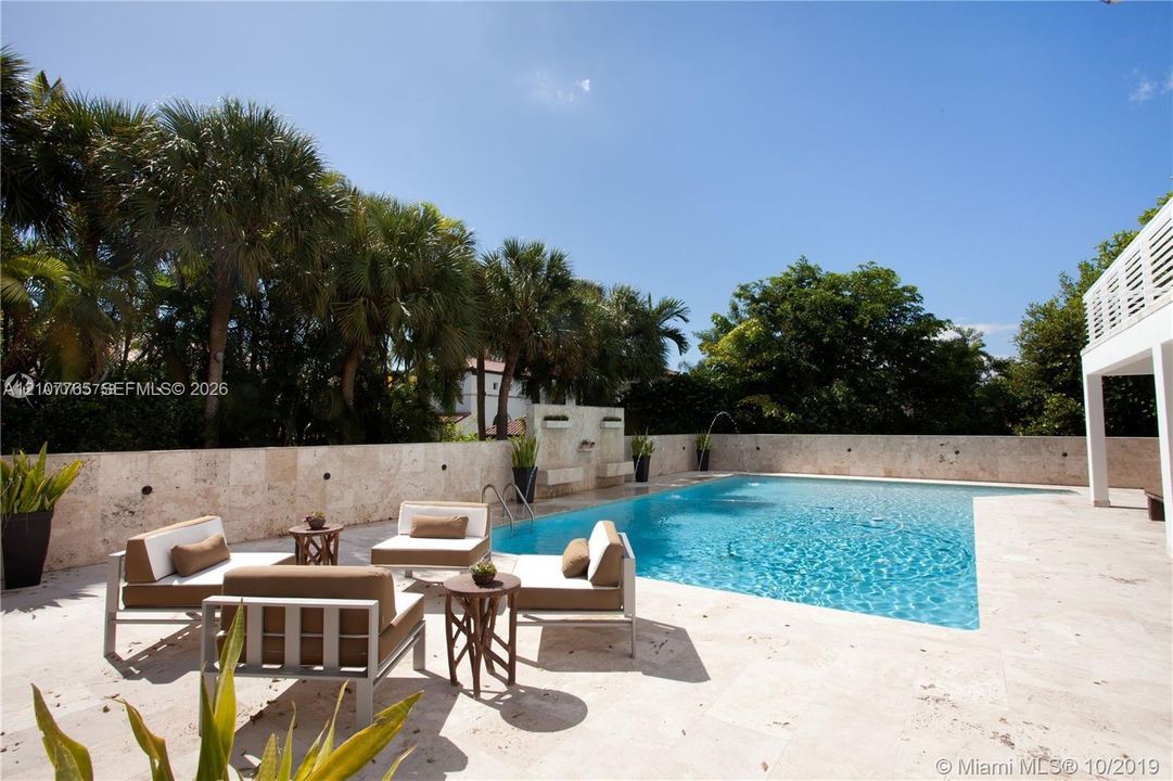 For Rent: $32,000 (6 beds, 6 baths, 5693 Square Feet)