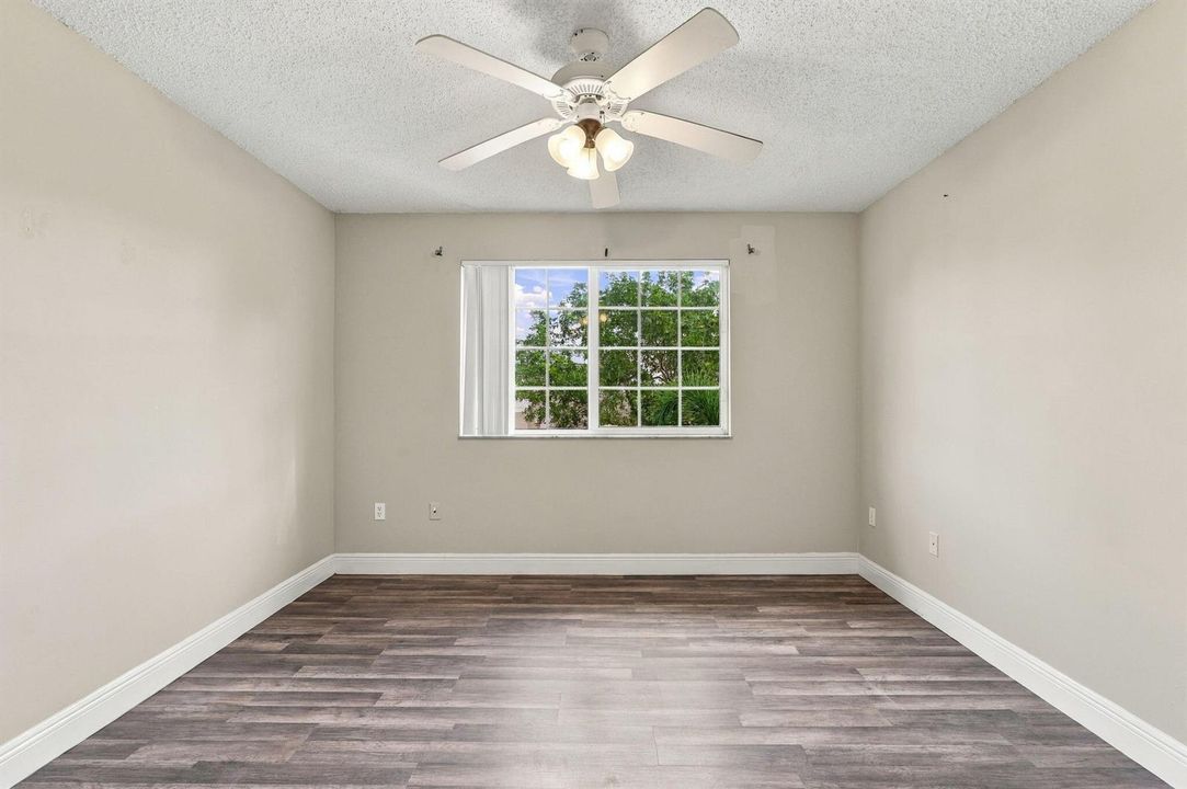 1-web-or-mls-1400_Crestwood_Ct_S_Unit_14