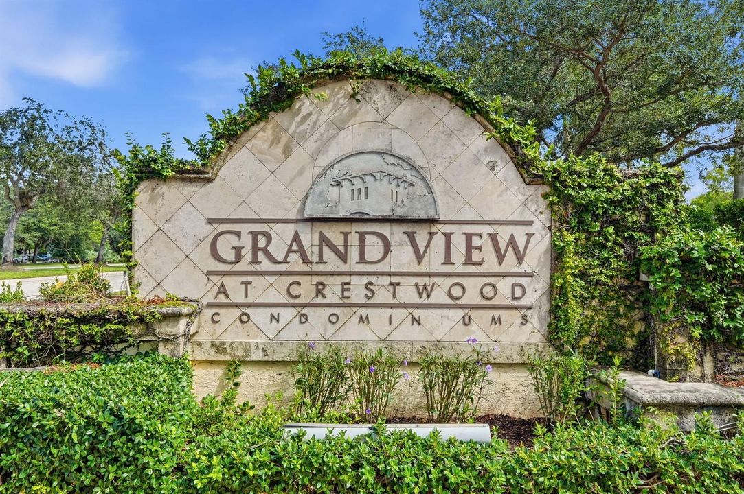 51-web-or-mls-1400_Crestwood_Ct_S_Unit_1