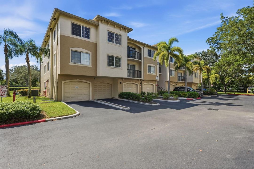 43-web-or-mls-1400_Crestwood_Ct_S_Unit_1