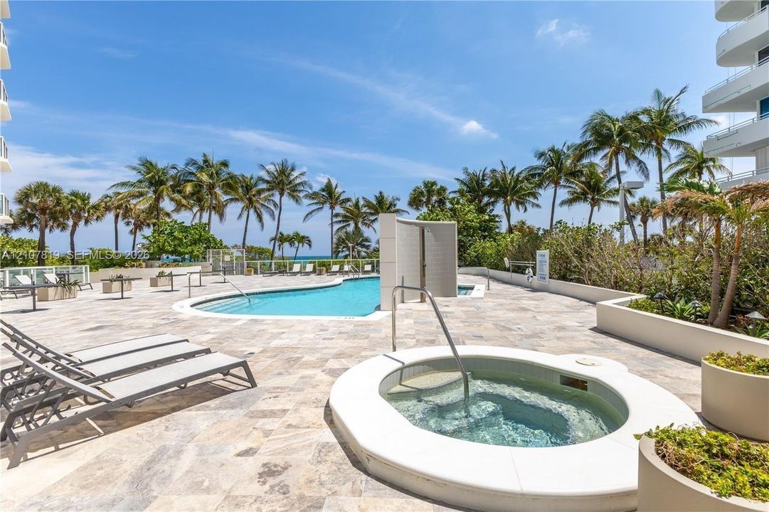 brand new pool and spa
