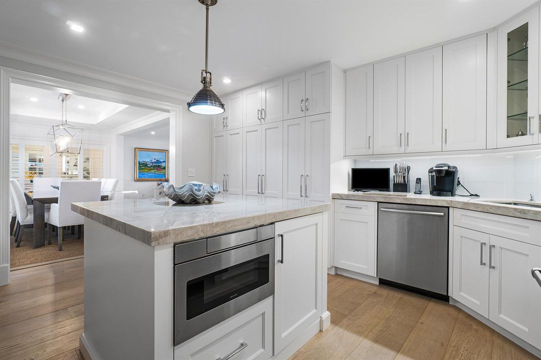 008-300SOceanBlvd-PalmBeach-FL-full
