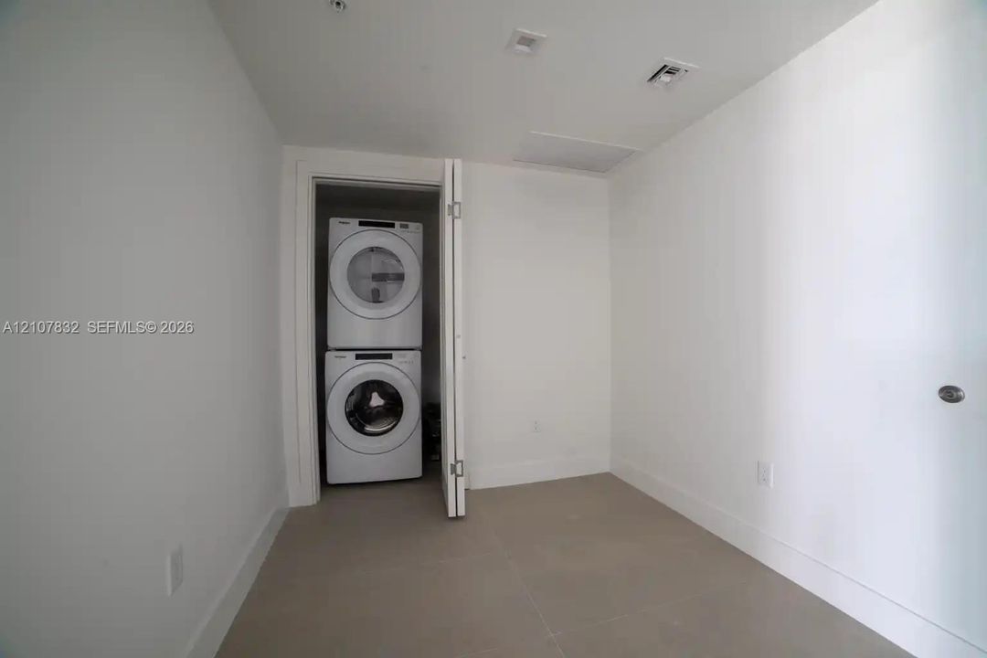 En Venta: $1,099,000 (2 camas, 2 baños, 1204 Pies cuadrados)