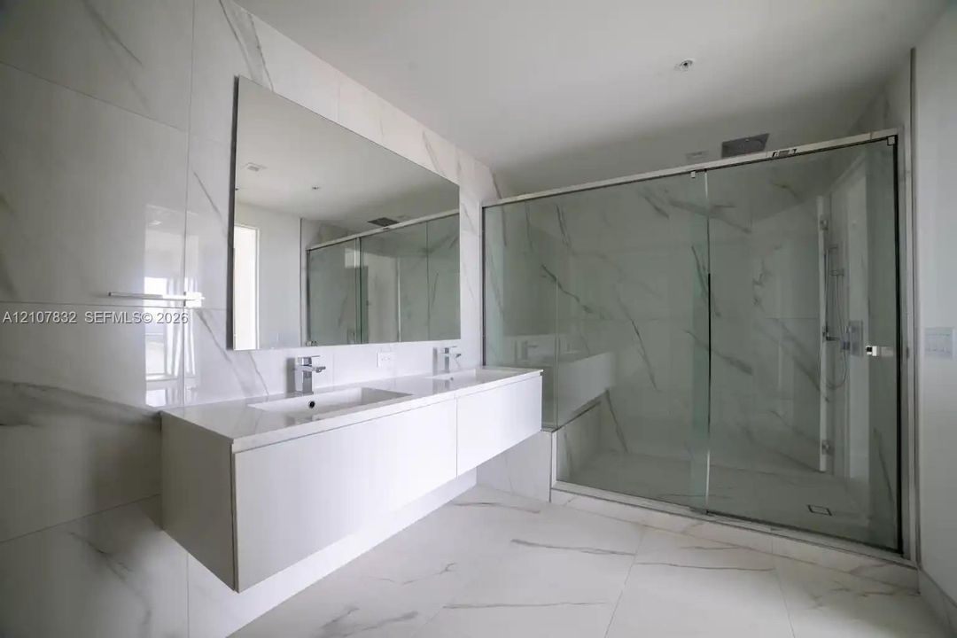 En Venta: $1,099,000 (2 camas, 2 baños, 1204 Pies cuadrados)