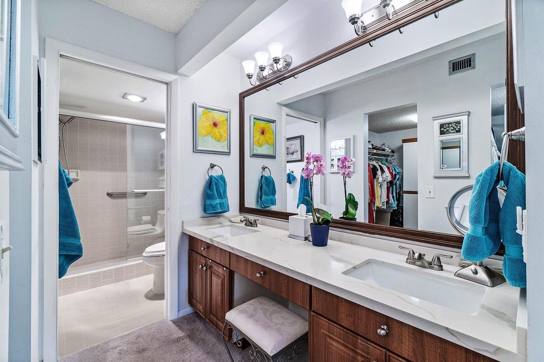 Quartz Counters in Primary Bathroom