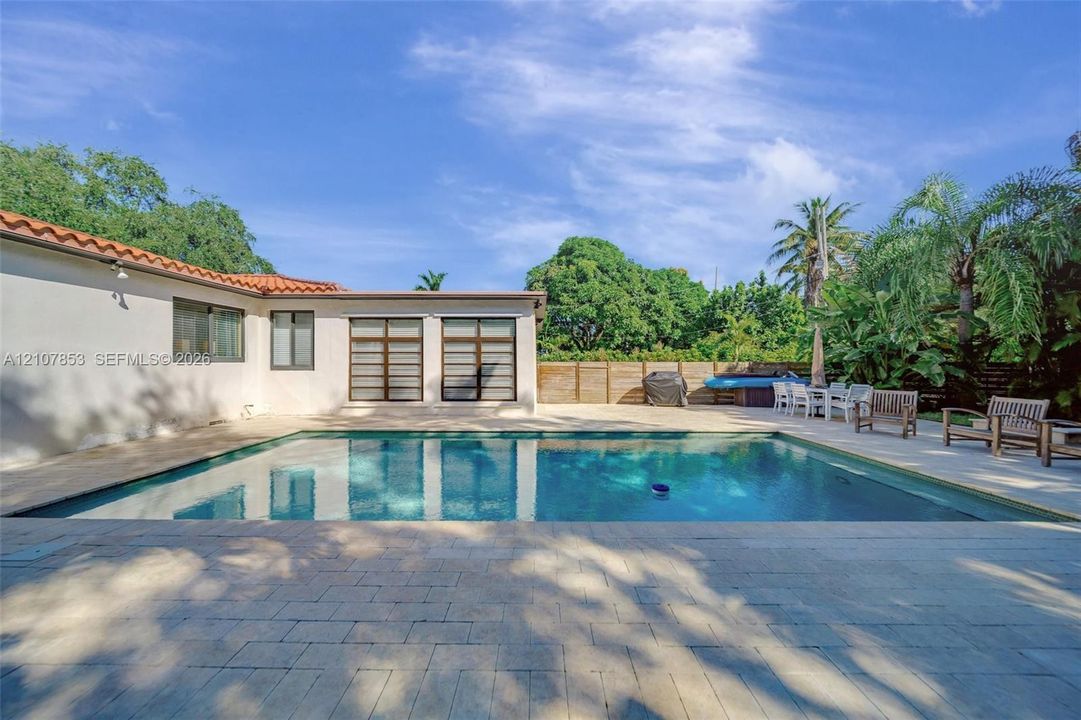 For Sale: $895,000 (3 beds, 1 baths, 0 Square Feet)