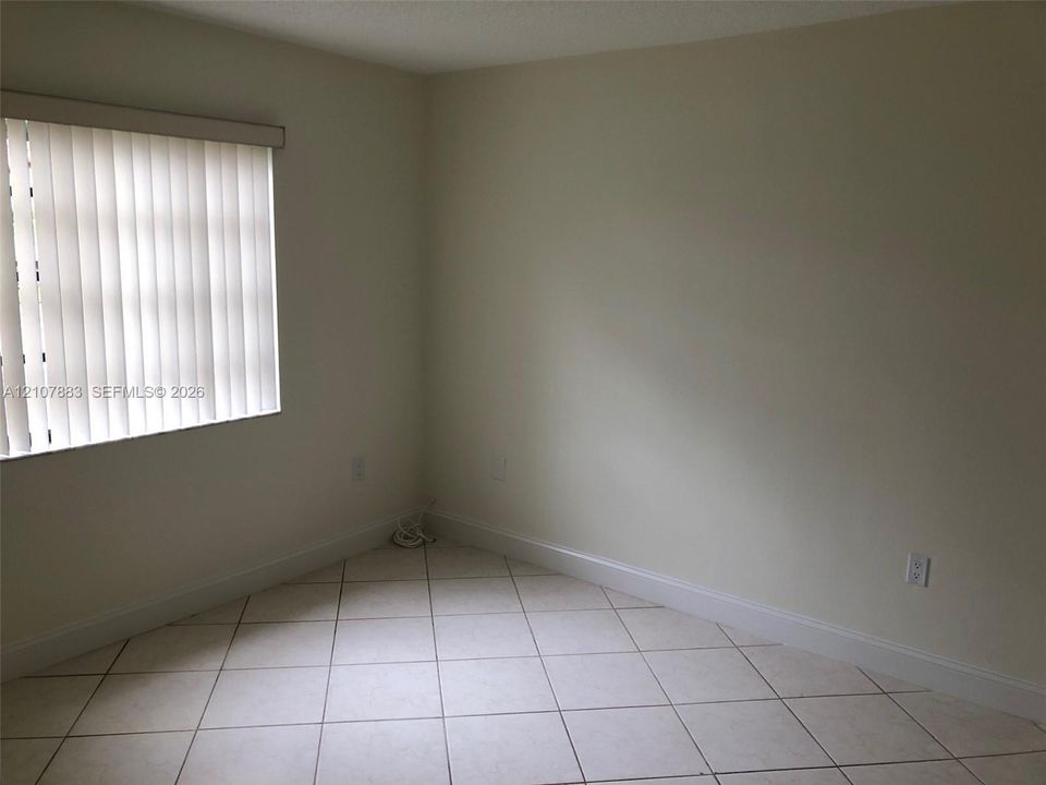 En Renta: $3,250 (3 camas, 2 baños, 1656 Pies cuadrados)