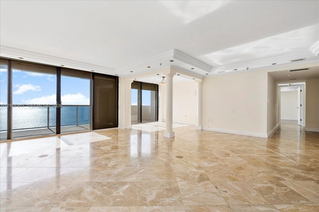 For Rent: $8,900 (3 beds, 2 baths, 1980 Square Feet)