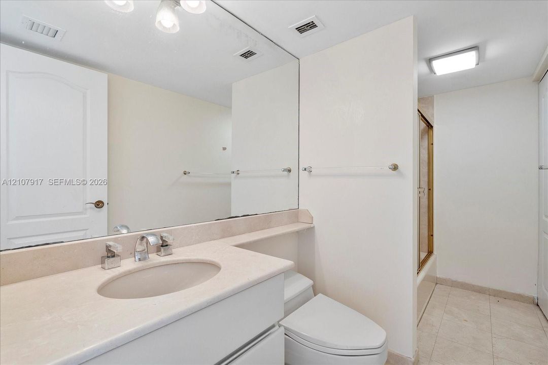 For Rent: $8,900 (3 beds, 2 baths, 1980 Square Feet)