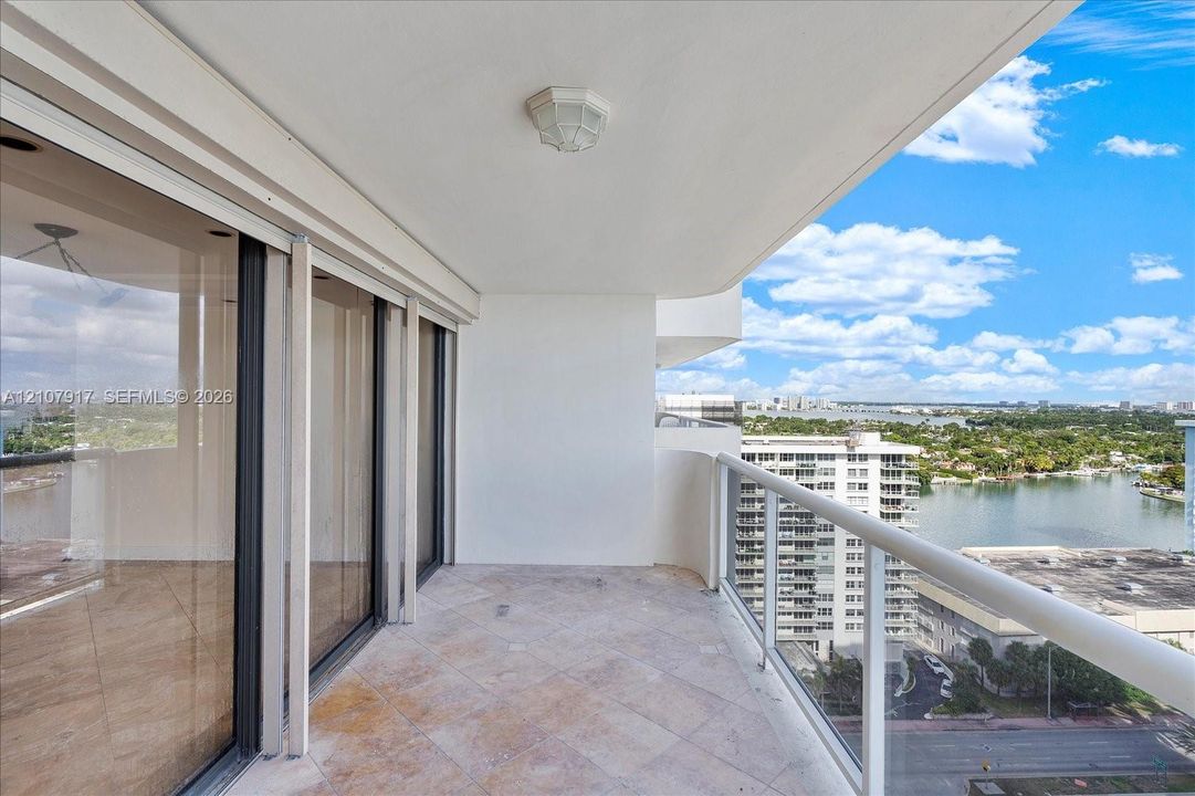 For Rent: $8,900 (3 beds, 2 baths, 1980 Square Feet)
