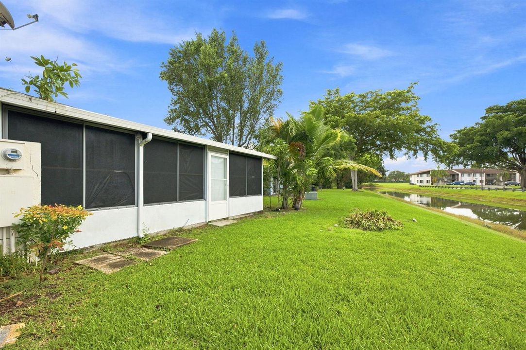 27-web-or-mls-251-w-hemingway-cir
