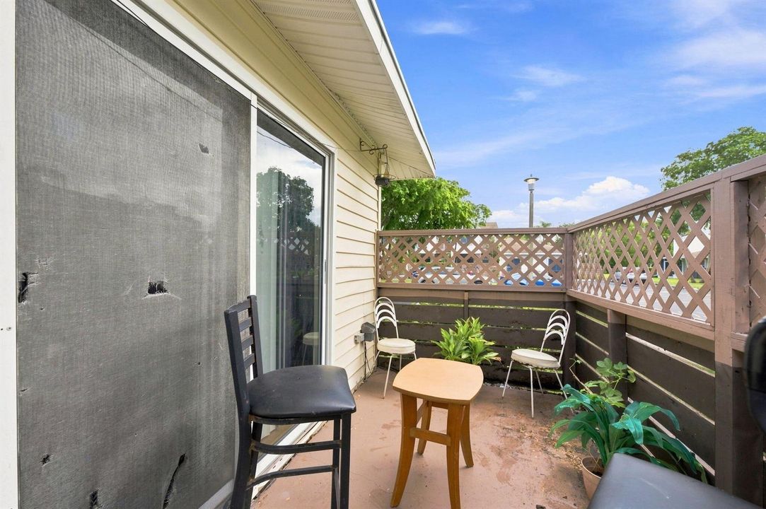 24-web-or-mls-251-w-hemingway-cir