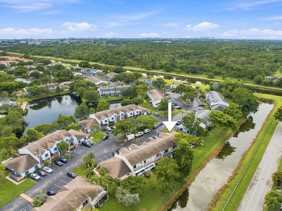 33-web-or-mls-251-w-hemingway-cir