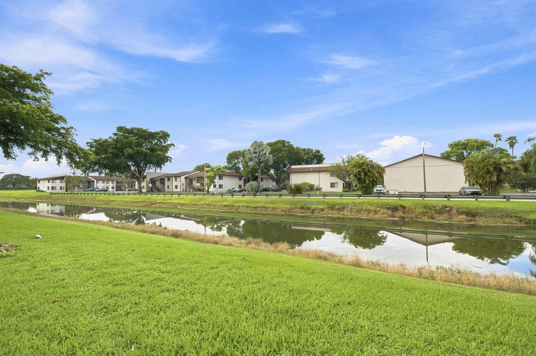 29-web-or-mls-251-w-hemingway-cir