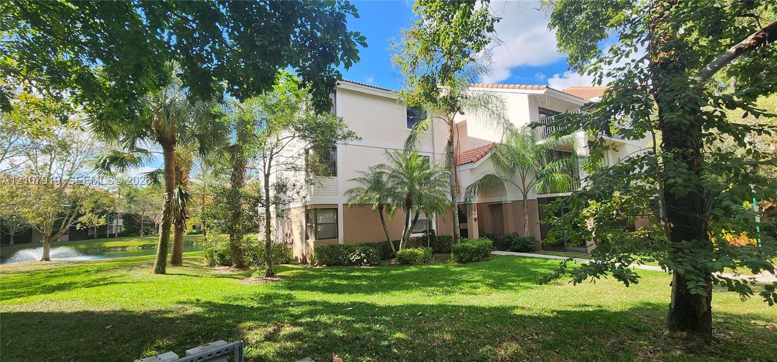 En Renta: $2,500 (2 camas, 2 baños, 963 Pies cuadrados)