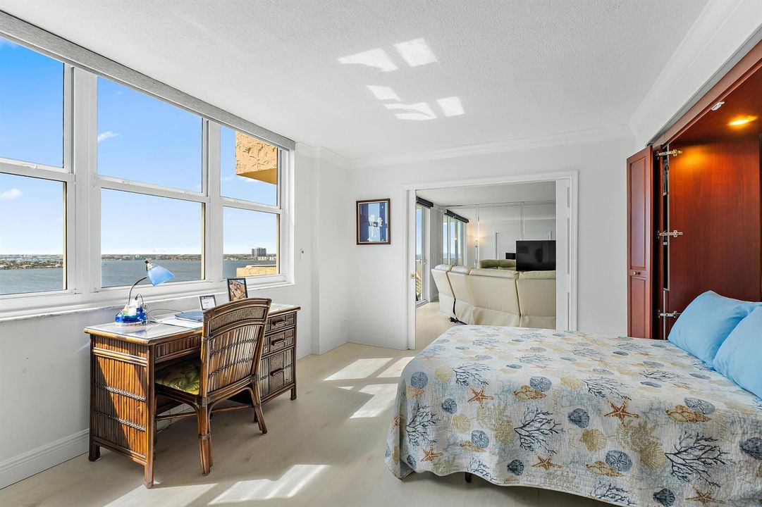 067-5440NOceanDr-PH205-SingerIsland-FULL