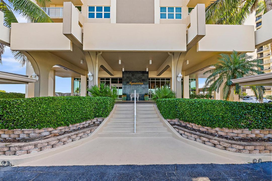 022-5440NOceanDr-PH205-SingerIsland-FULL