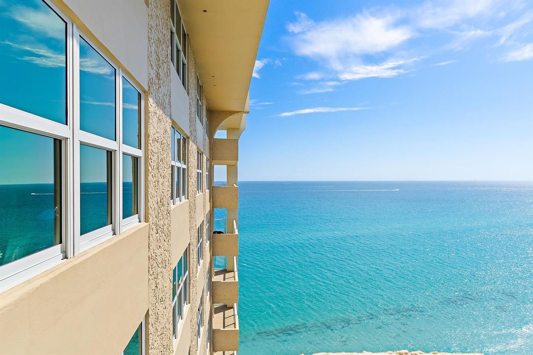 035-5440NOceanDr-PH205-SingerIsland-FULL
