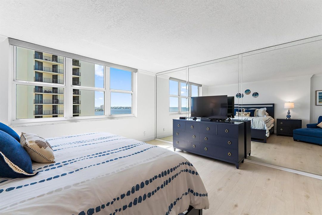 060-5440NOceanDr-PH205-SingerIsland-FULL