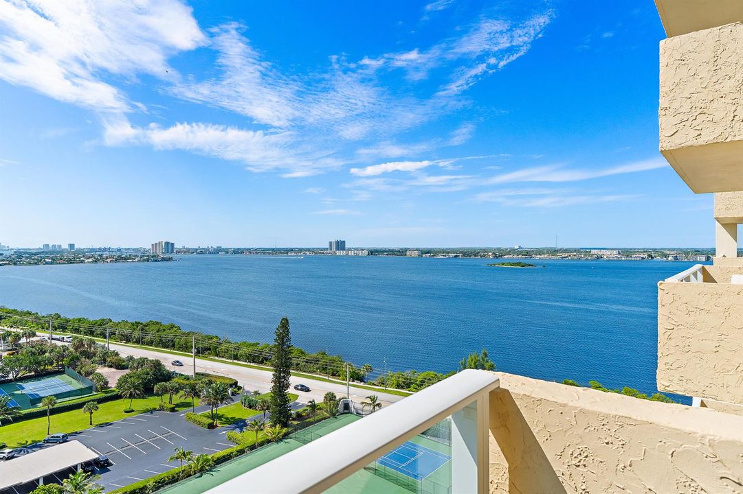 037-5440NOceanDr-PH205-SingerIsland-FULL
