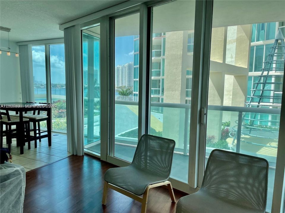 En Venta: $369,000 (1 camas, 1 baños, 800 Pies cuadrados)