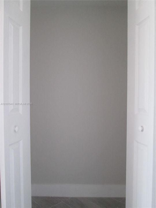 Walk-in closet