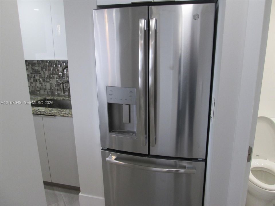В аренду: $2,550 (2 спален, 1 ванн, 975 Квадратных фут)