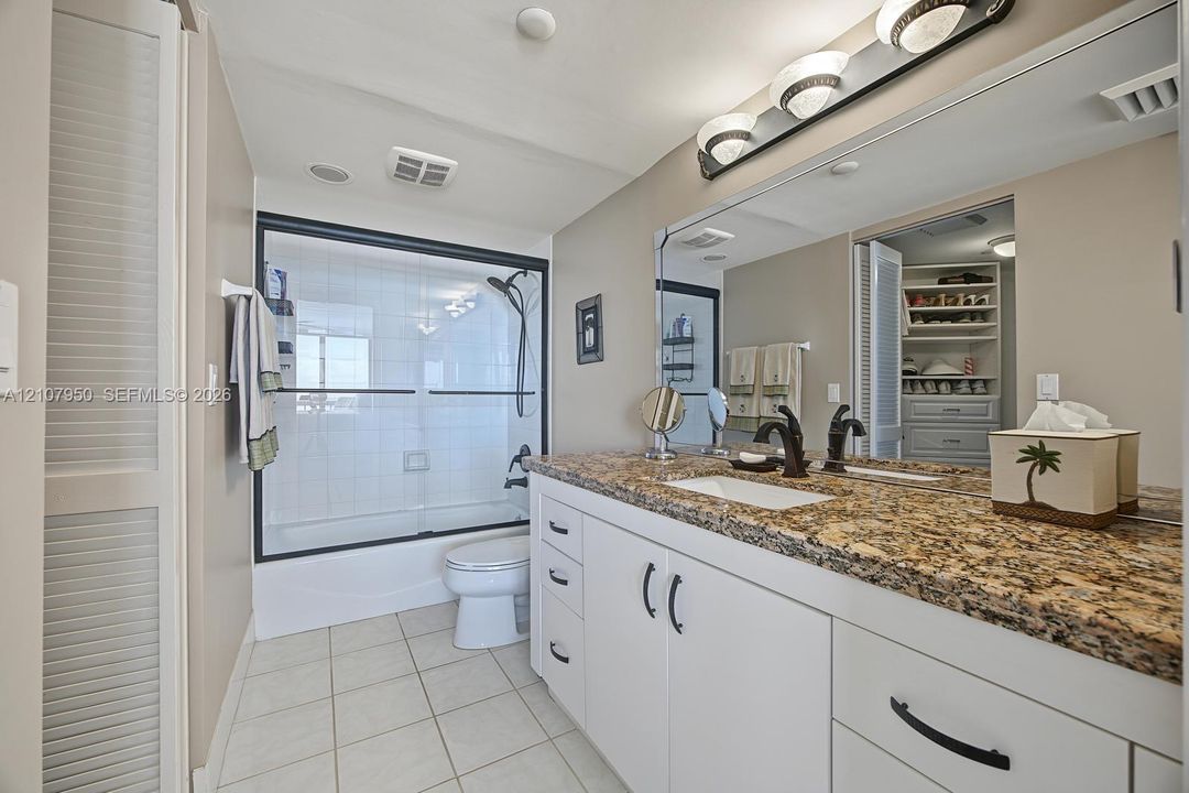 En Venta: $529,900 (2 camas, 2 baños, 1228 Pies cuadrados)
