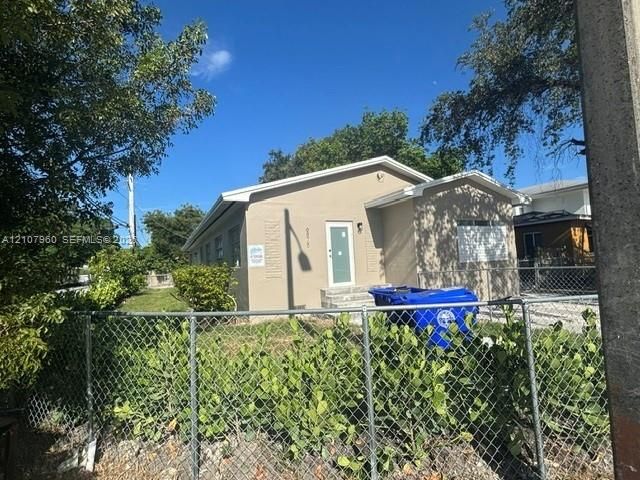 En Venta: $1,299,000 (0 camas, 0 baños, 2564 Pies cuadrados)