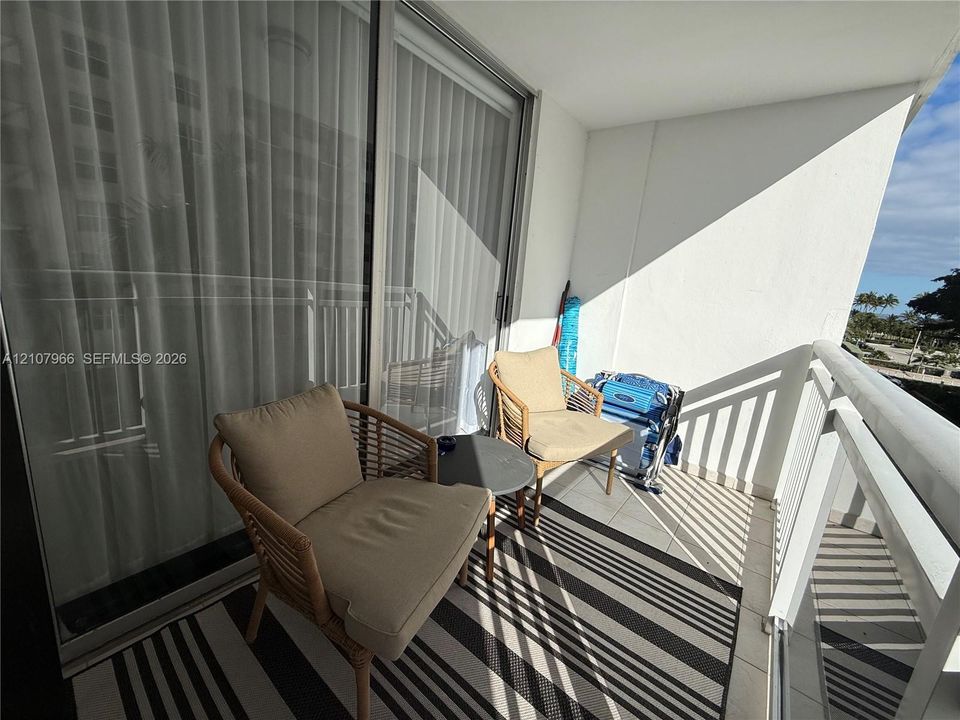 На продажу: $339,000 (1 спален, 1 ванн, 870 Квадратных фут)