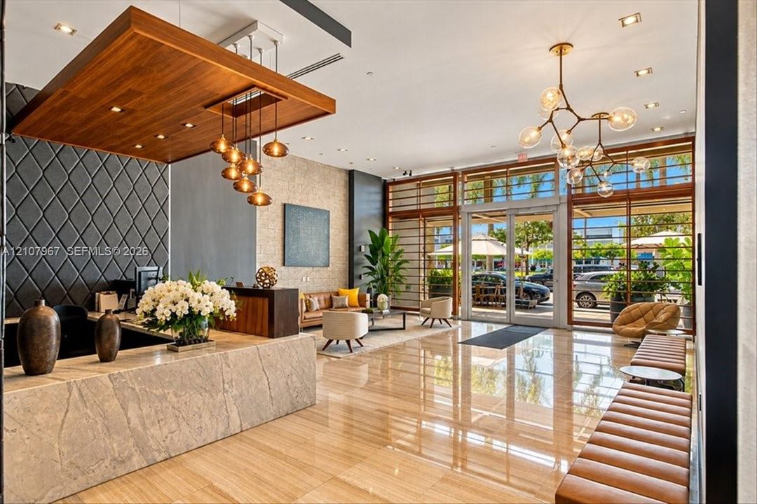 For Rent: $3,500 (1 beds, 1 baths, 802 Square Feet)