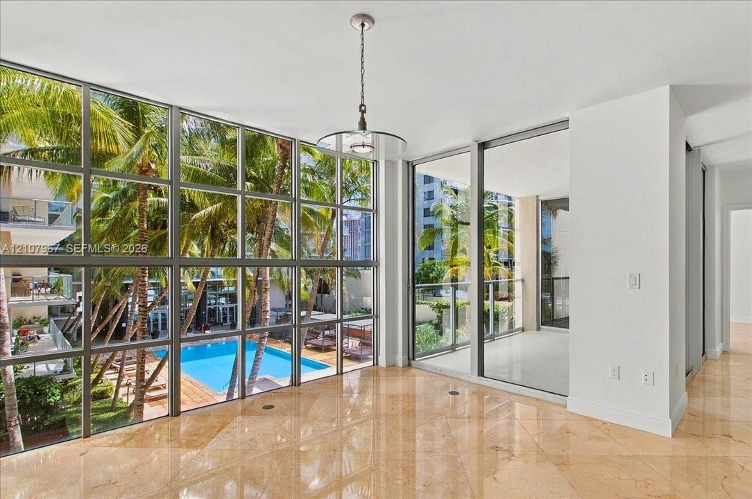 For Rent: $3,500 (1 beds, 1 baths, 802 Square Feet)