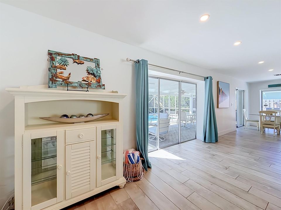 238 Corsair Avenue-22