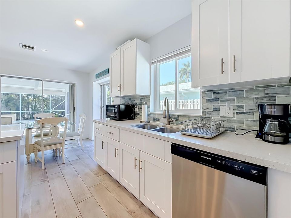 238 Corsair Avenue-36