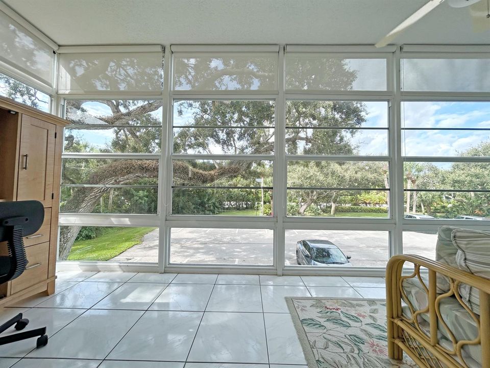 12-FLORIDA ROOM
