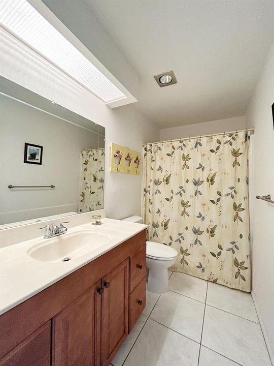 20-GUEST BATH