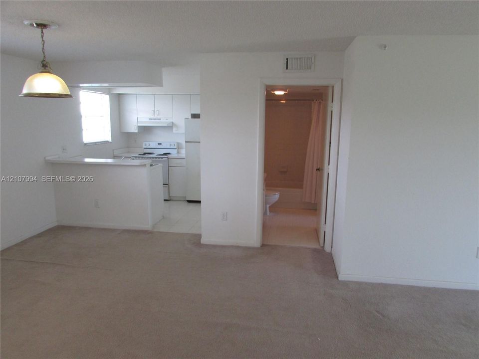В аренду: $1,835 (1 спален, 1 ванн, 830 Квадратных фут)