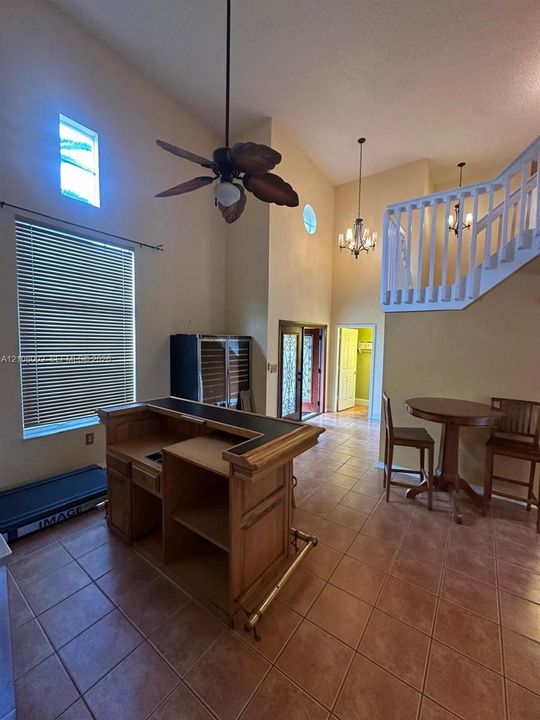 For Sale: $599,900 (3 beds, 3 baths, 2332 Square Feet)