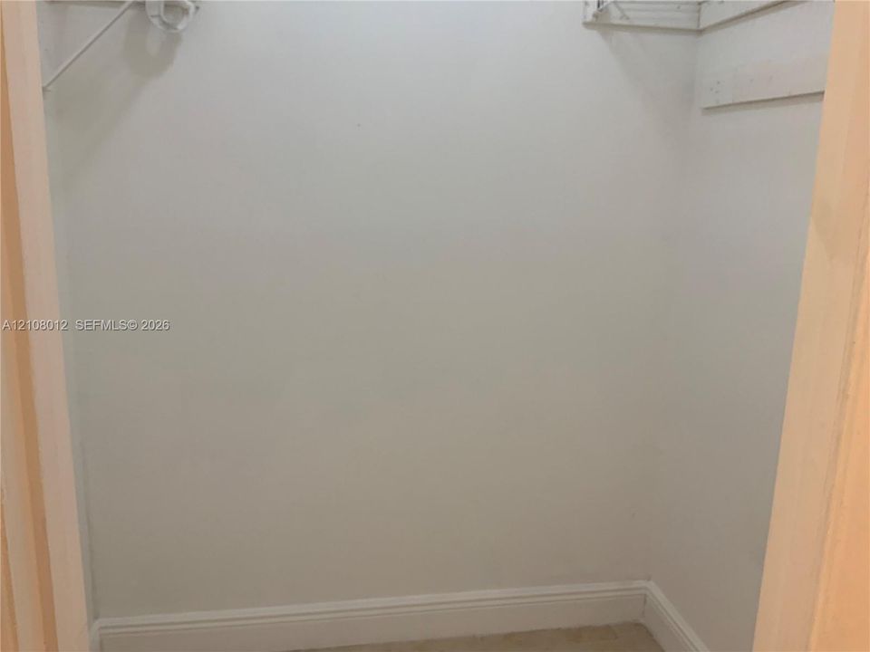 For Sale: $249,000 (2 beds, 2 baths, 1110 Square Feet)
