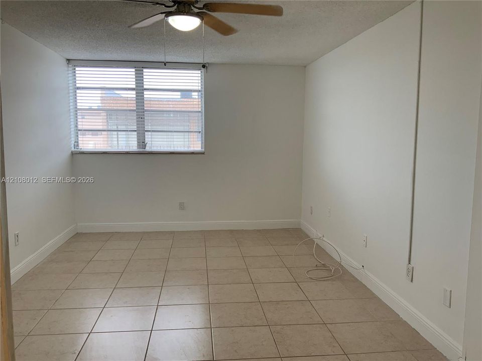 For Sale: $249,000 (2 beds, 2 baths, 1110 Square Feet)