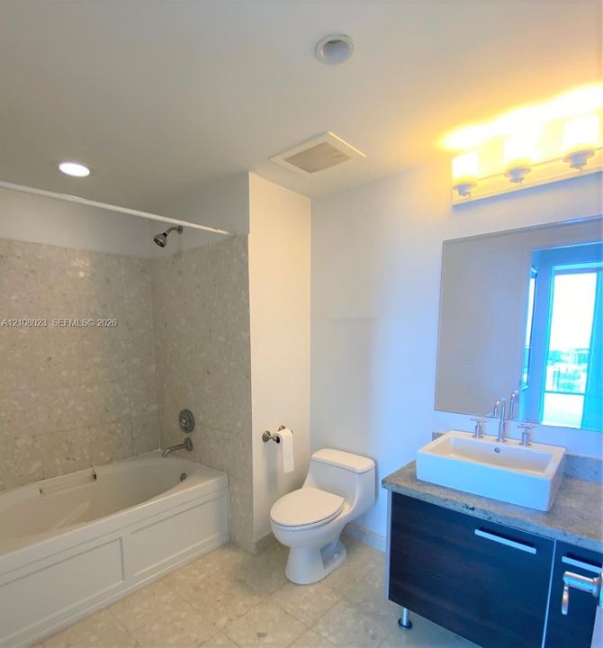 En Venta: $419,000 (1 camas, 1 baños, 783 Pies cuadrados)