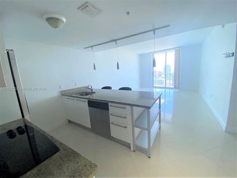 En Venta: $419,000 (1 camas, 1 baños, 783 Pies cuadrados)